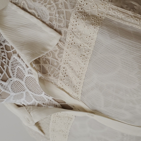 NWT Chico's Blouse71923 - Picture 3 of 11